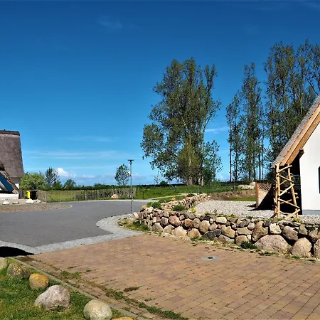Cozy In Rerik With Terrace Neu Gaarz