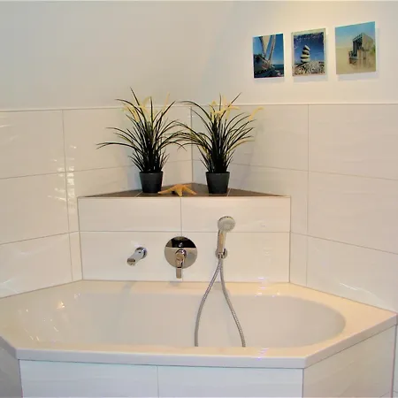 Cozy In Rerik With Terrace Prázdninový dům Neu Gaarz