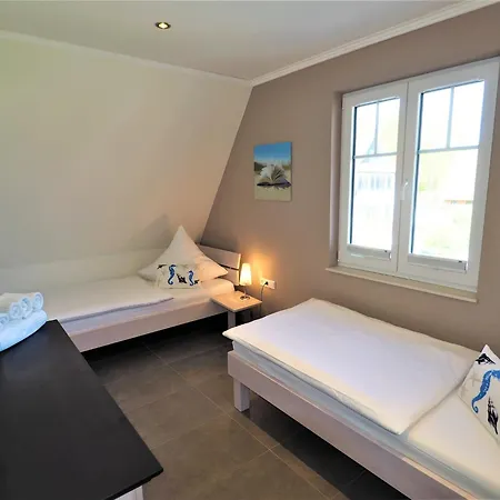 Cozy In Rerik With Terrace Neu Gaarz