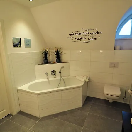 Cozy In Rerik With Terrace * Neu Gaarz